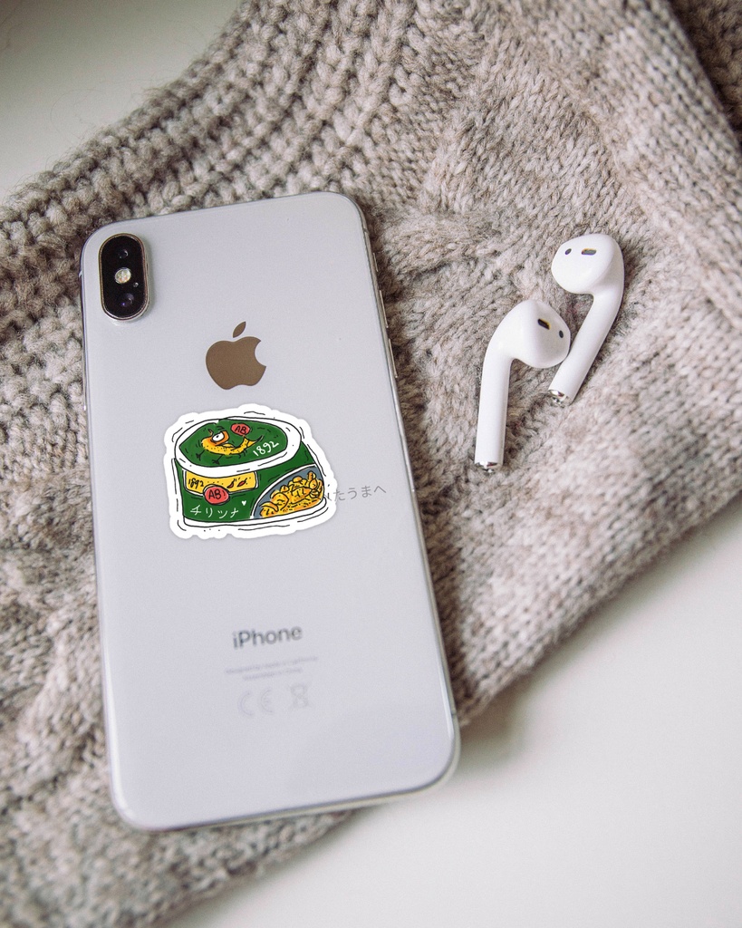 辛すぎて手に負えない!スパイシーツナ缶 スマホステッカー