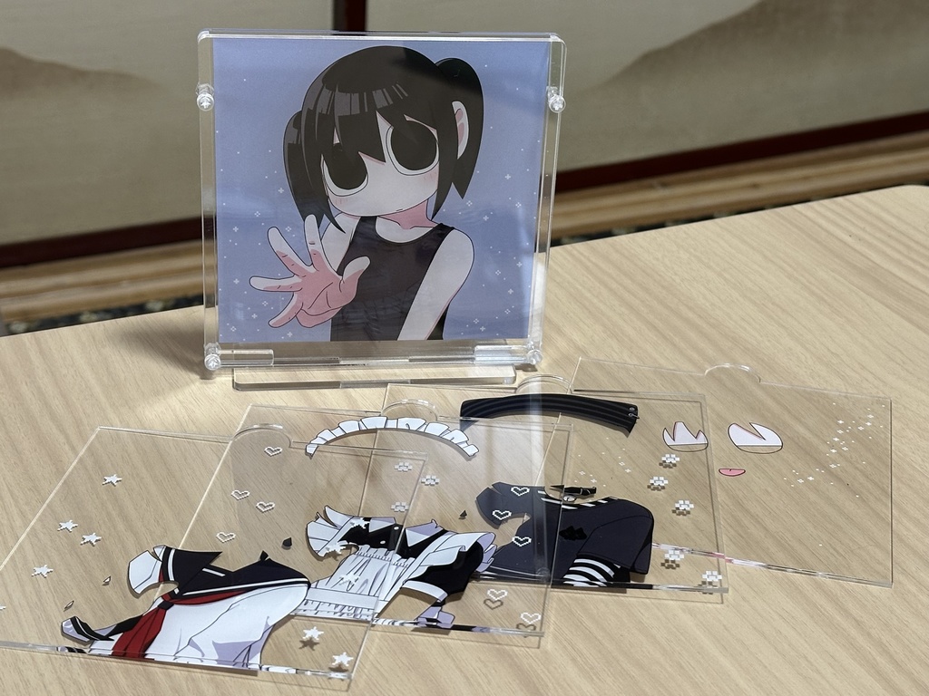 着せ替えアクリルスタンド