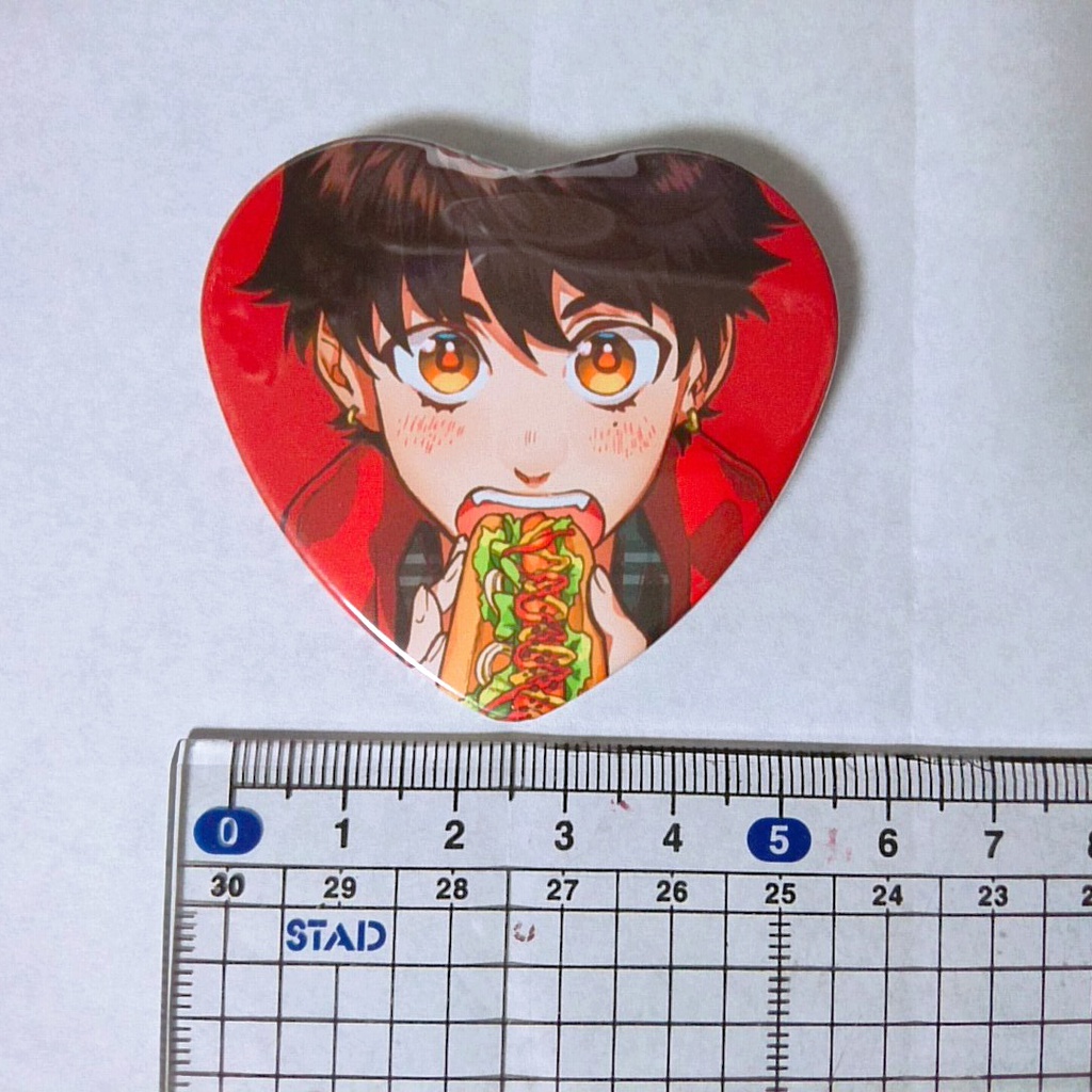 もぐもぐ男子 ハート缶バッジ