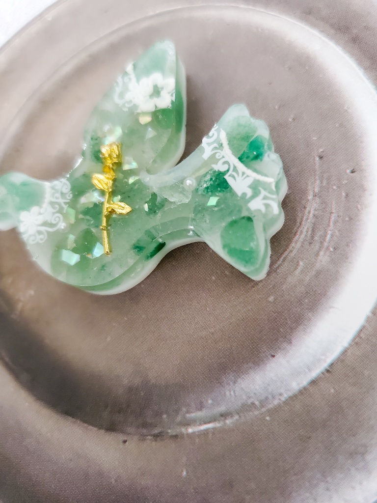 【金具選択可】ハトさん型 アベンチュリンのゼリー寄せ