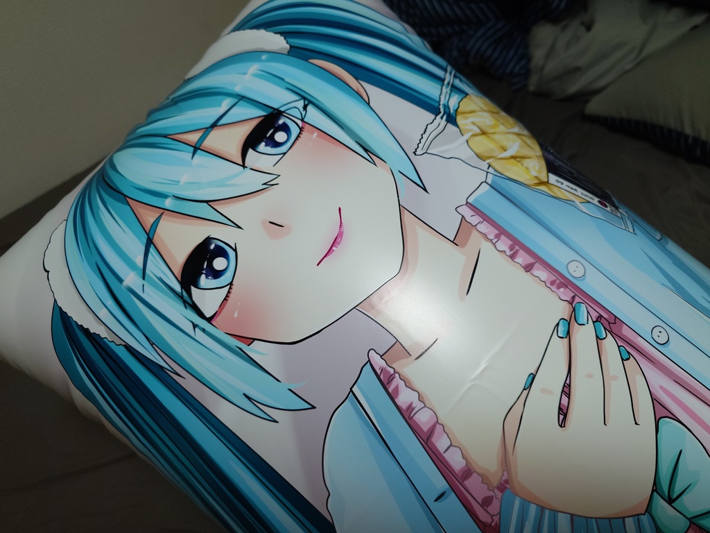 【サポーターズエディション】初音ミクふわふわコーデライトアップ抱き枕 / Hatsune Miku light-up inflatable dakimakura (Special Supporter's Edition)