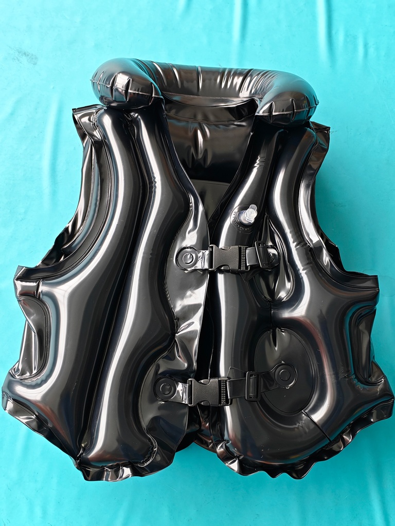 【2026年度予約・2026 Preorder】ぎゅ〜〜っと抱きしめるスイムベスト/ライフジャケット・Pleasantly Hugging Swim Vest/Life Jacket