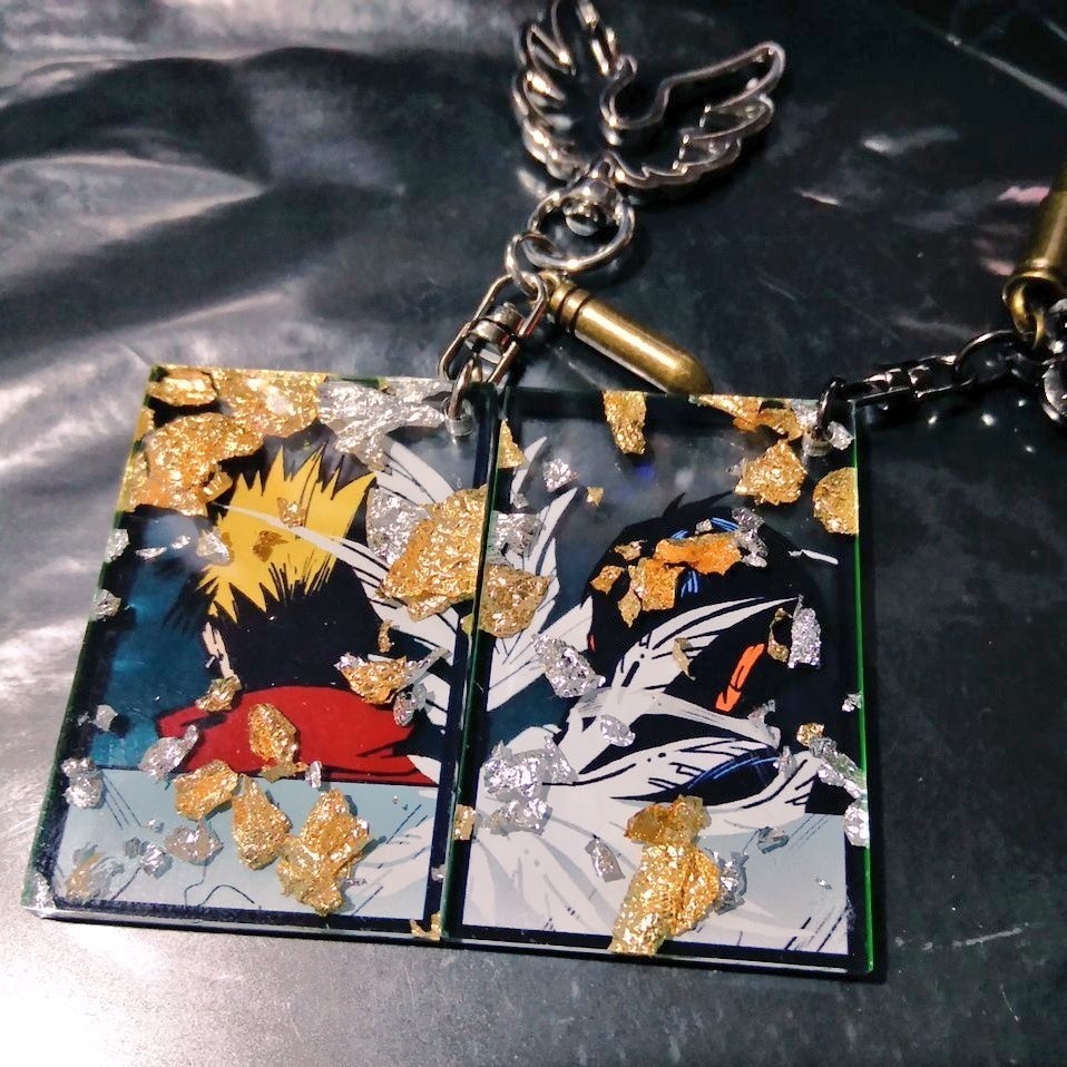 【08/26-09/05予約】12月中 W+Vキーホルダーセット