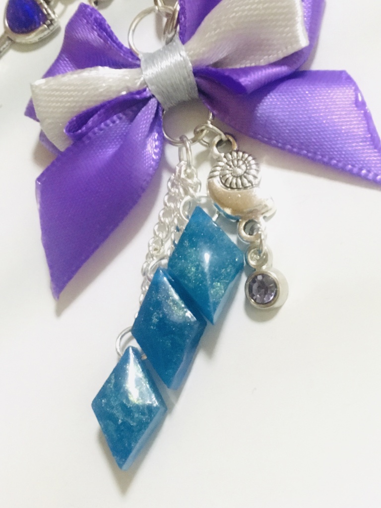 モストロラウンジモチーフ チャーム