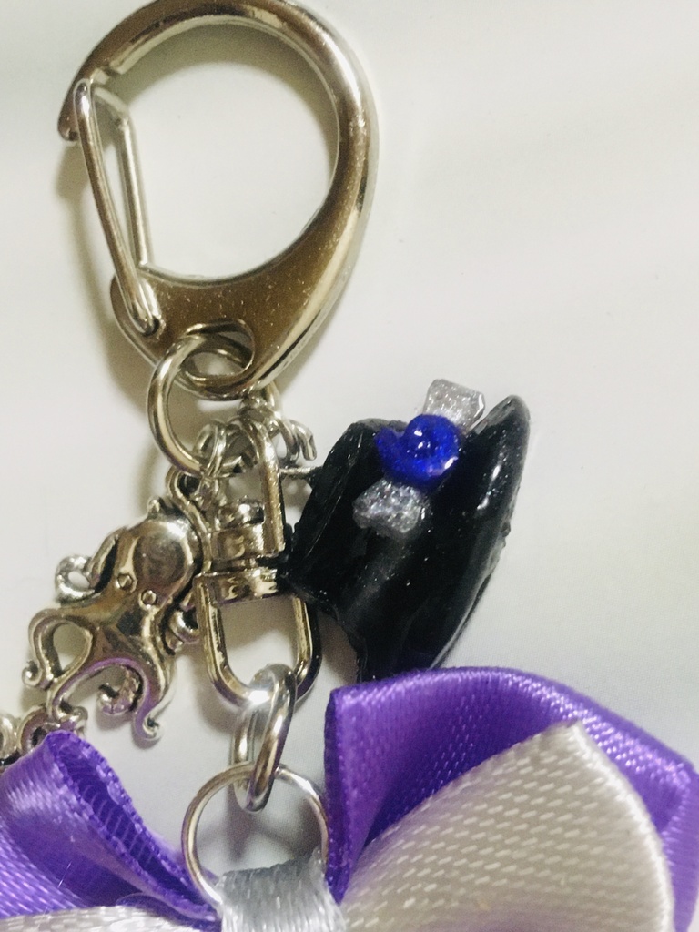 モストロラウンジモチーフ チャーム