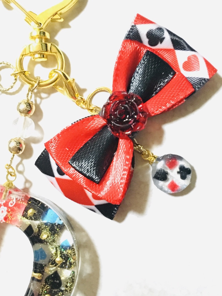 レジン「D」スペード イニシャルチャーム