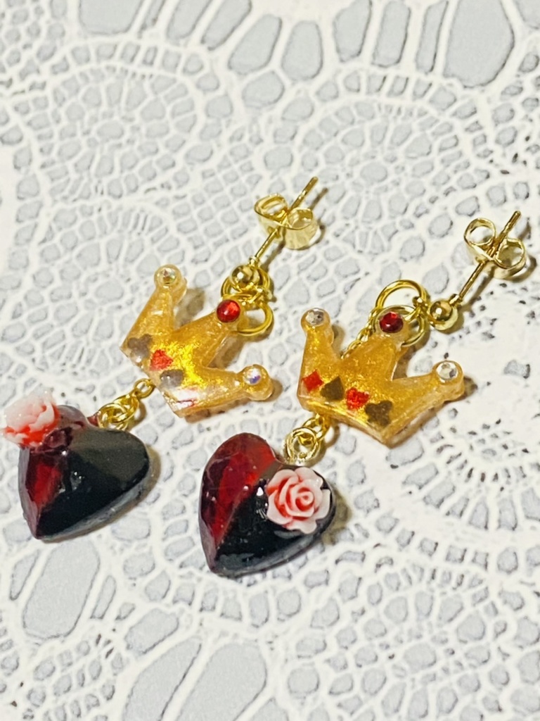 レジン ハートのピアス