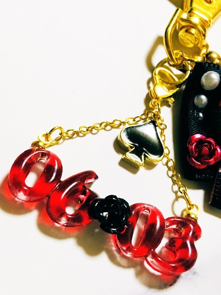 レジン 「D」リボンチャーム