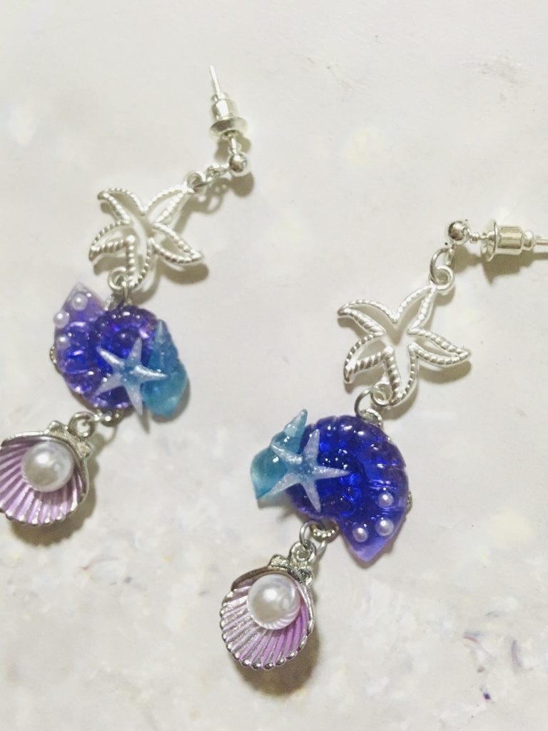 レジン 貝殻のピアスorイヤリング