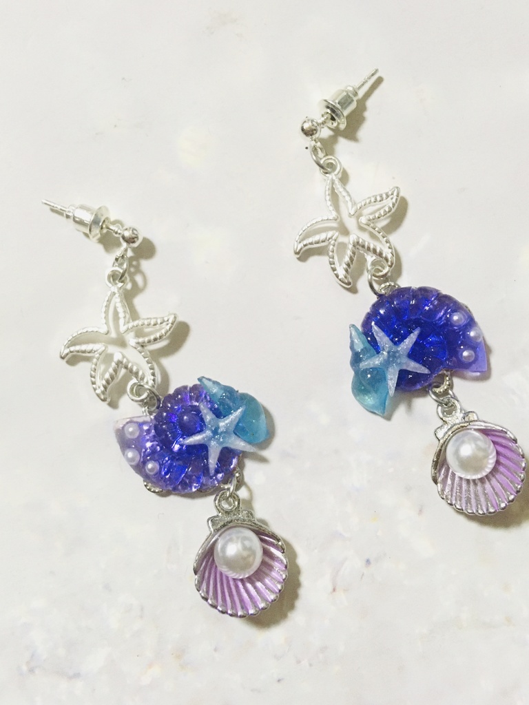 レジン 貝殻のピアスorイヤリング