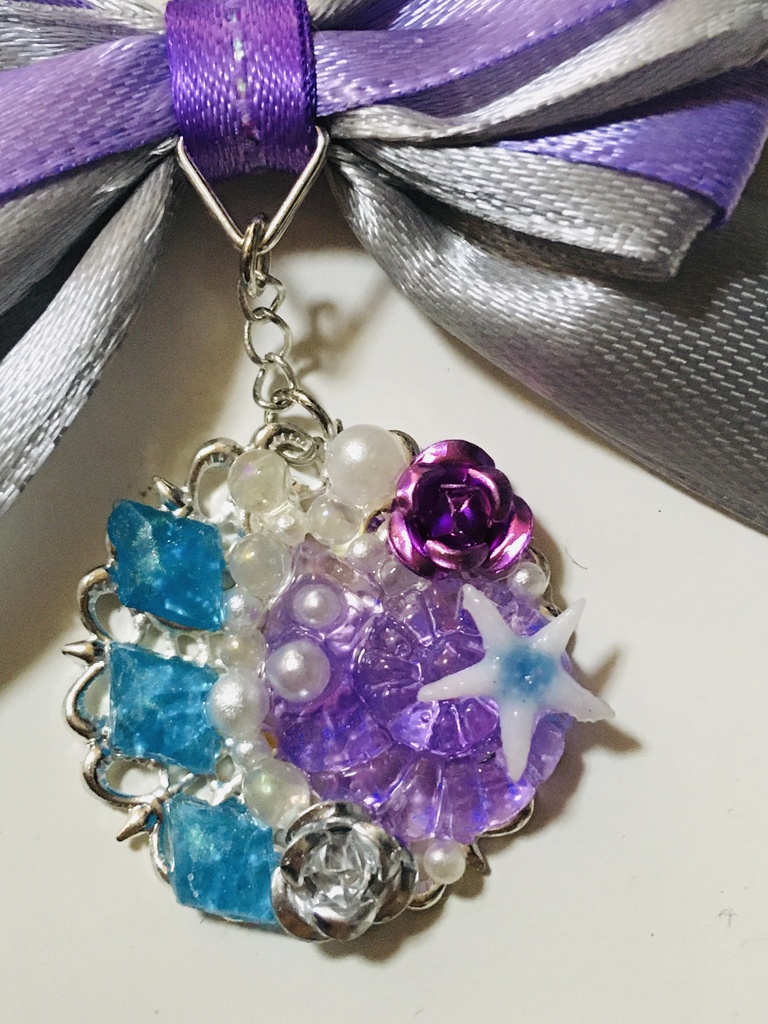 レジン 海のリボンチャーム