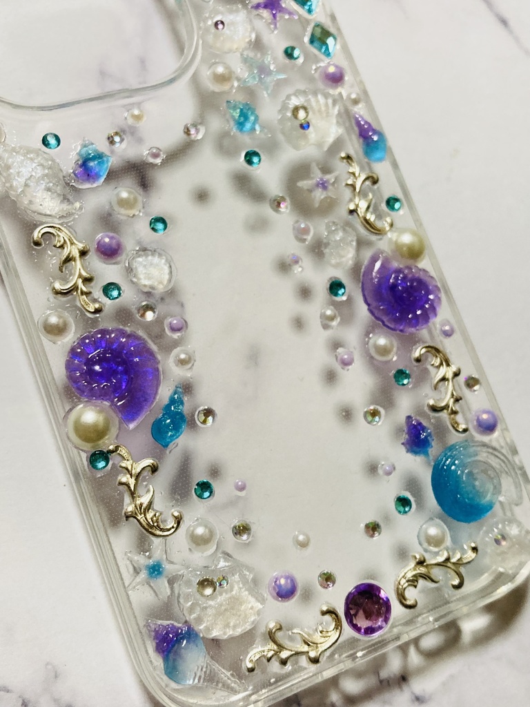 ハンドメイドレジンデコ【iPhone14 Pro】ケース