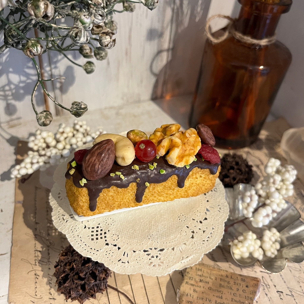 【送料込み】〜森の仲間のおすそ分け〜木の実のドリップミニパウンドケーキ〔ホッチキス〕