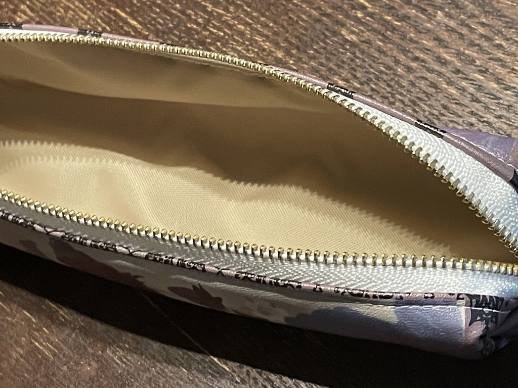 紫いちごのペンケース