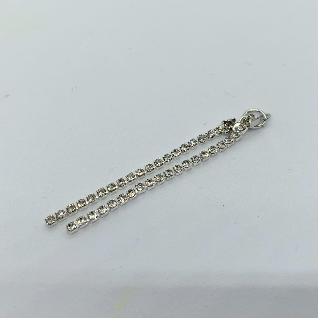 ユリ イヤーフック