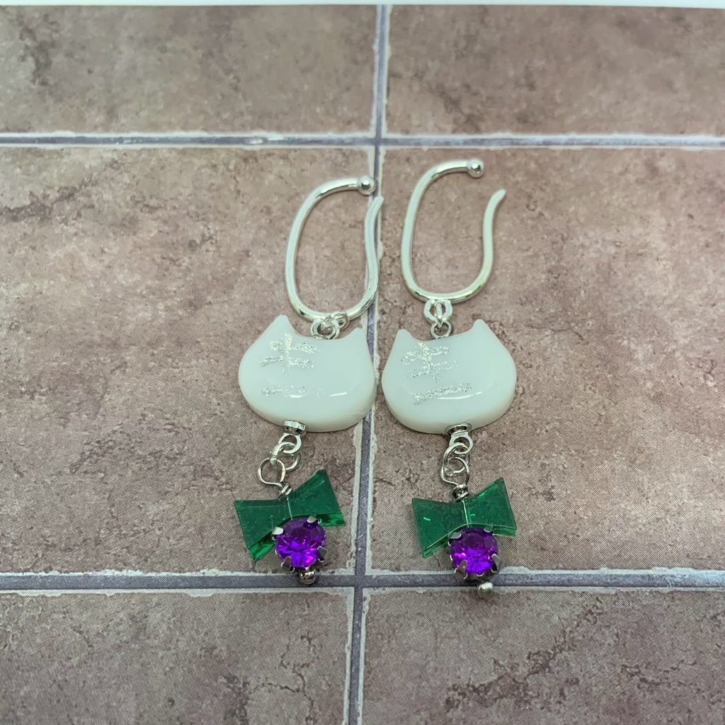 白黒猫イヤーフック