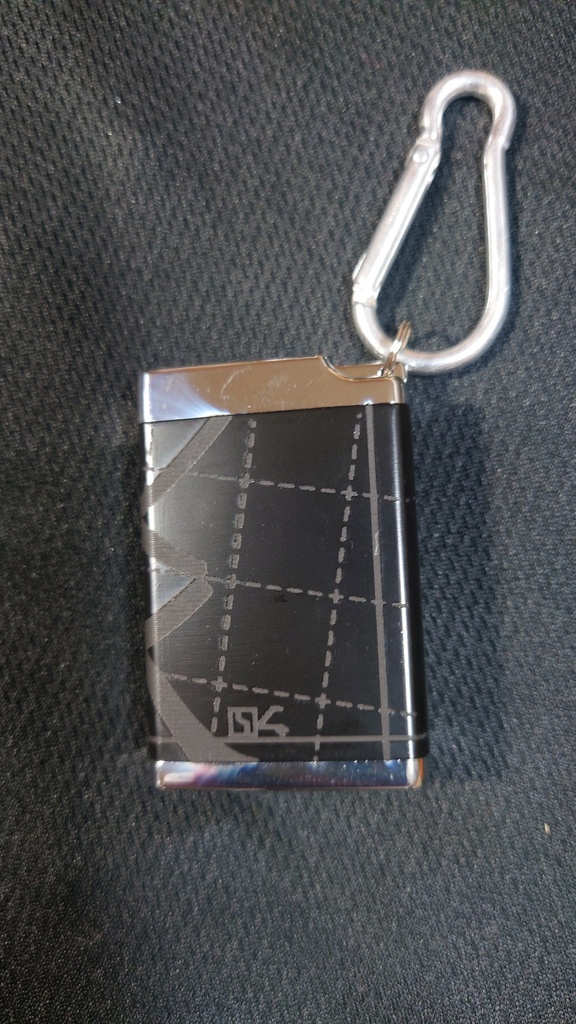 レオス・ローレン・イッテツ イメージ 携帯灰皿