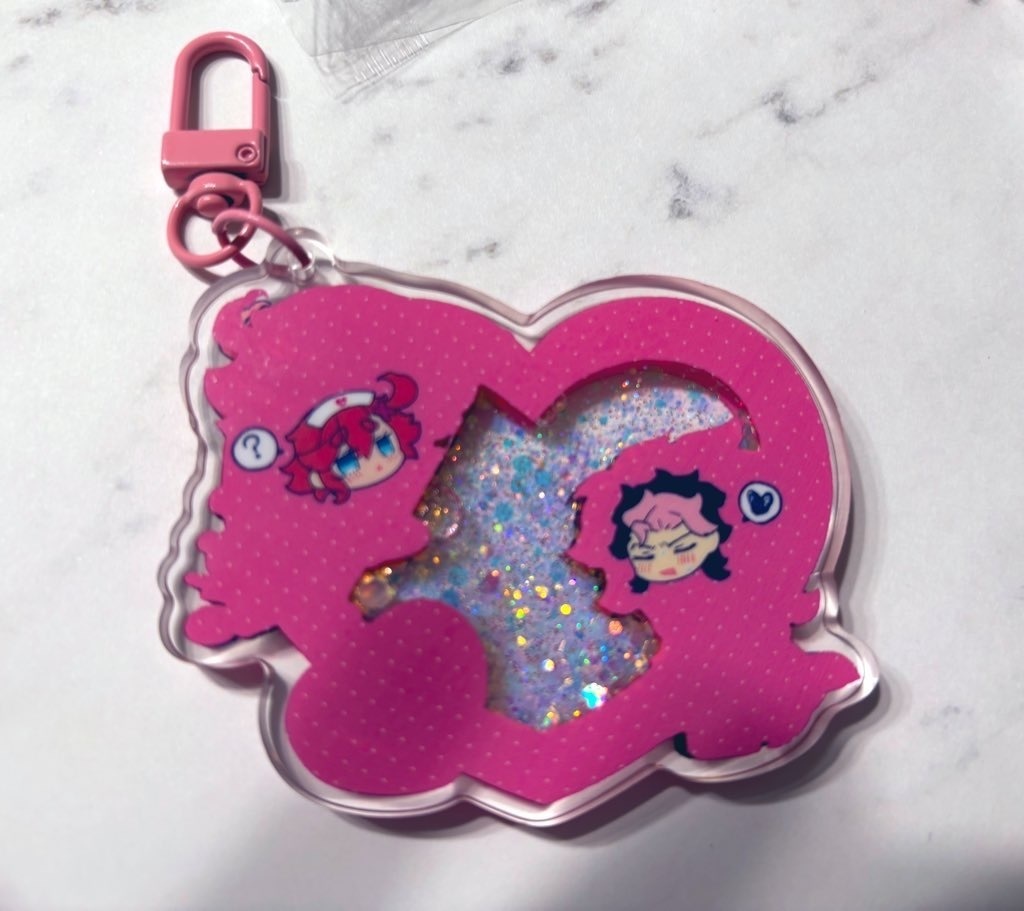 グエスレグリッターオイルアクキー