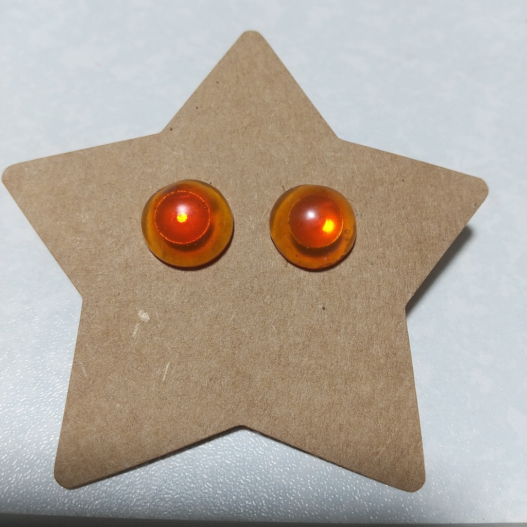 イクラ風ピアス
