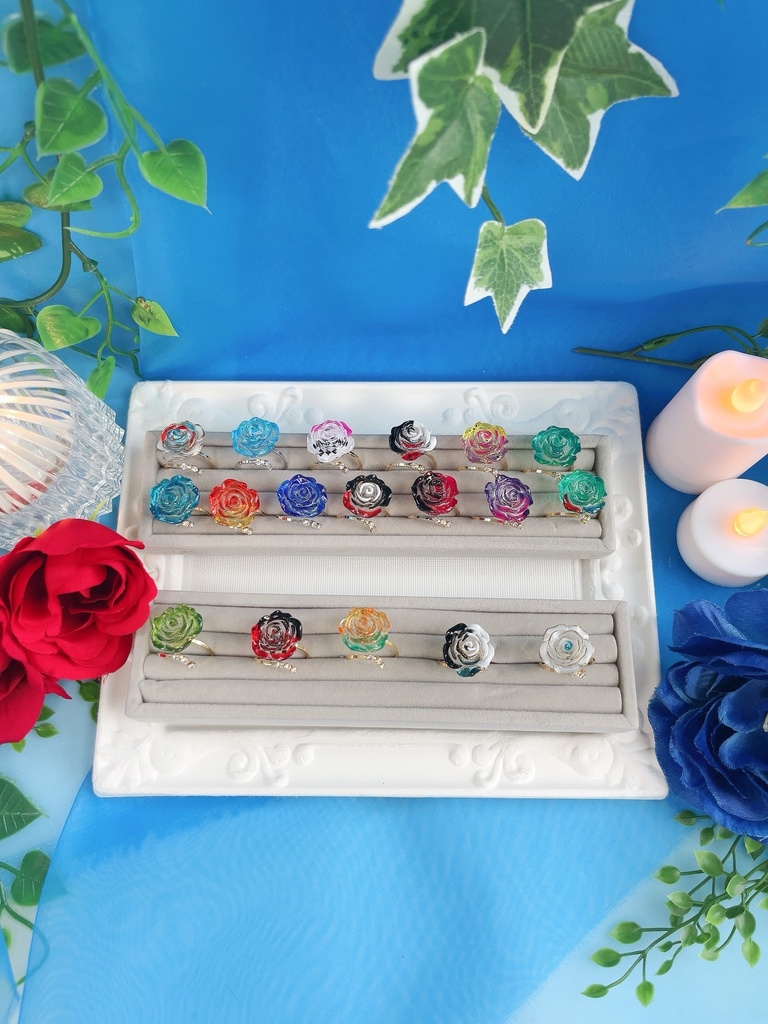 薔薇の指輪と耳飾り(2階)