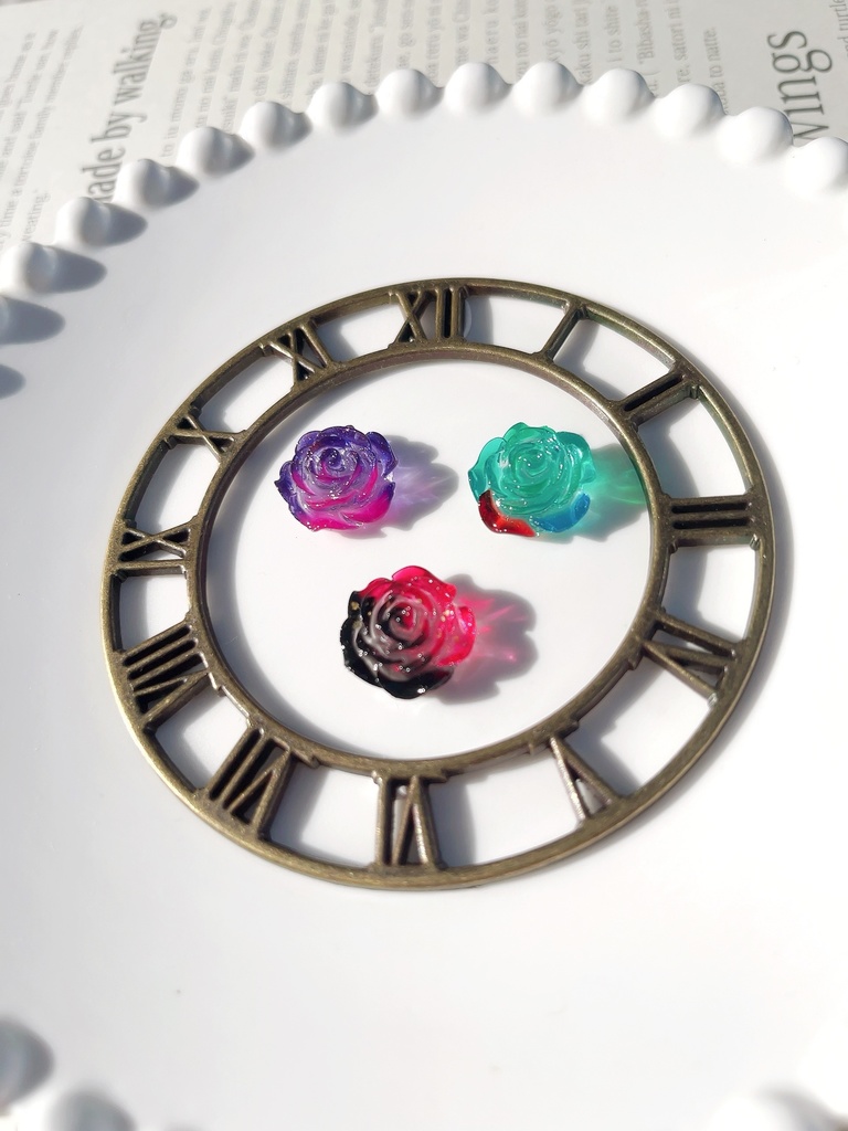 薔薇の指輪と耳飾り(3階)