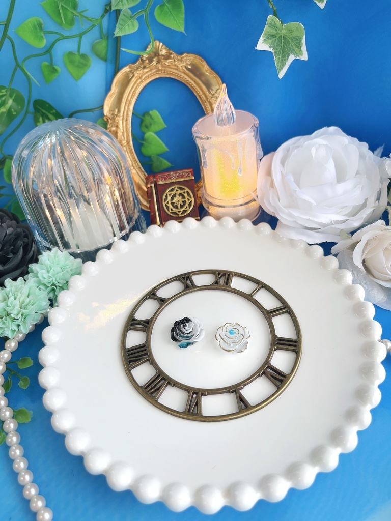 薔薇の指輪と耳飾り(別邸2階)