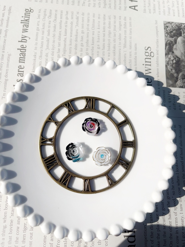 薔薇の指輪と耳飾り(別邸2階)