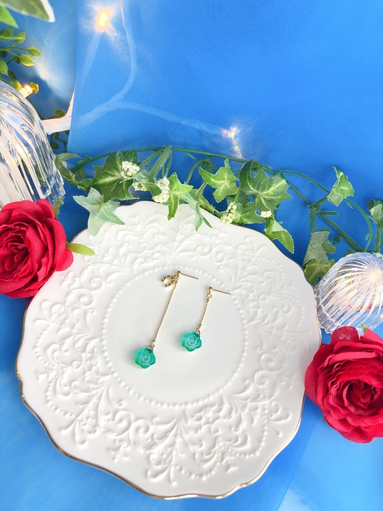 バスティン ミニ薔薇アクセ