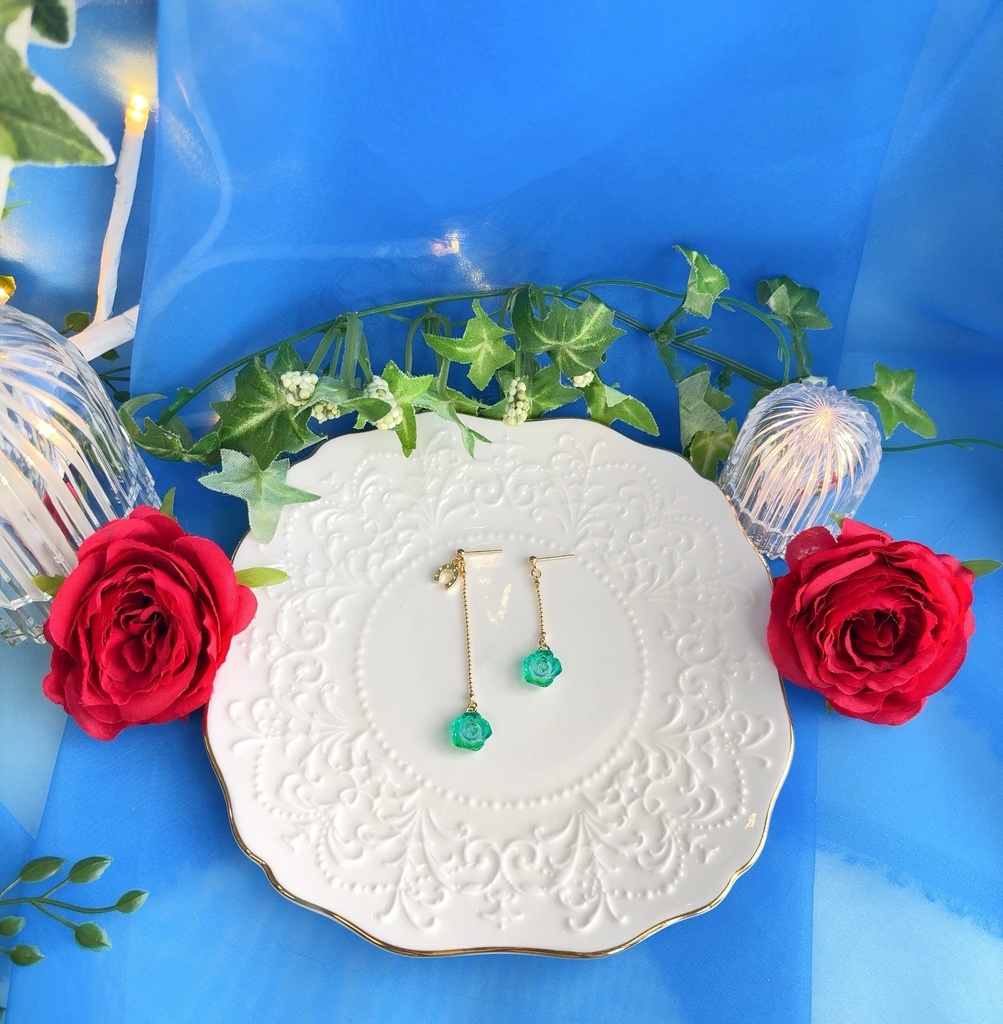 バスティン ミニ薔薇アクセ