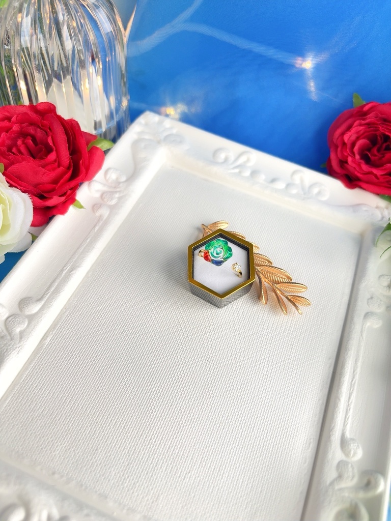 ナック ミニ薔薇アクセ