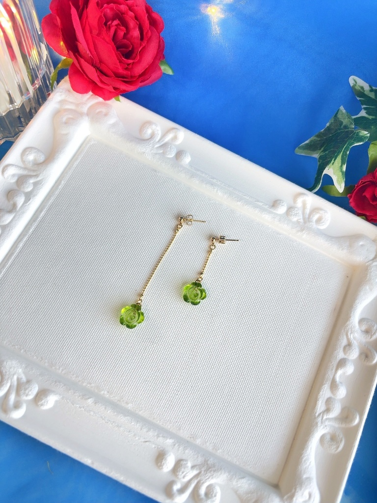 ハナマル ミニ薔薇アクセ