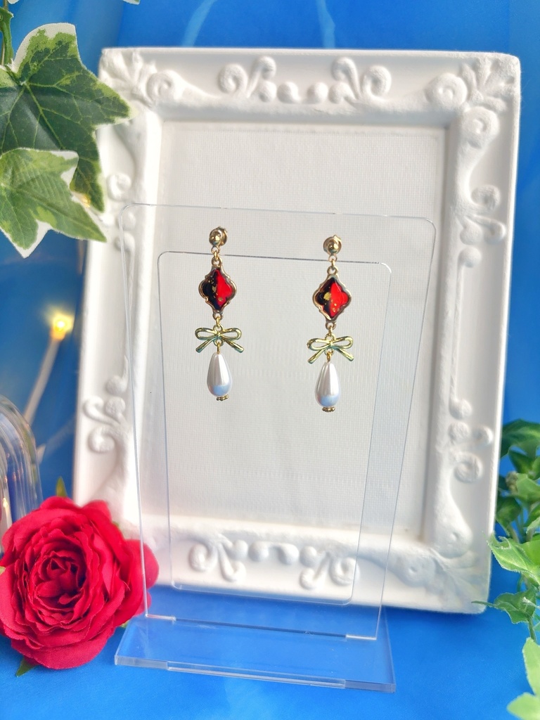 ルカス　ピアス