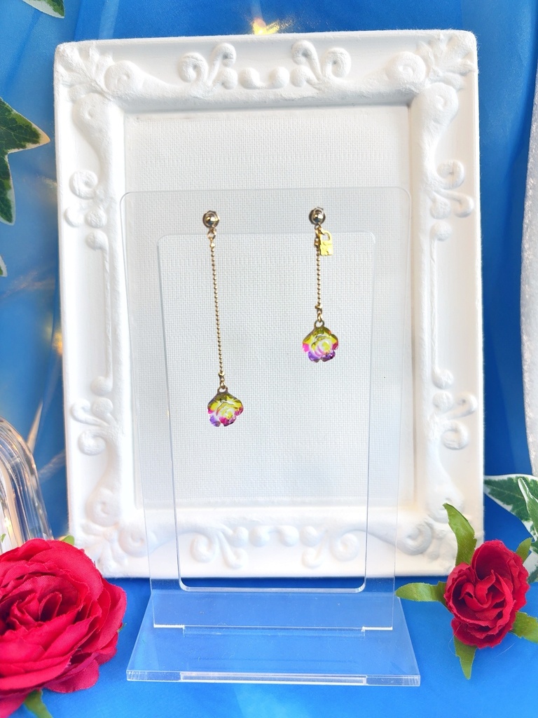 ❤️🩹🪡🌟🔑💮🍽️ミニ薔薇ピアス