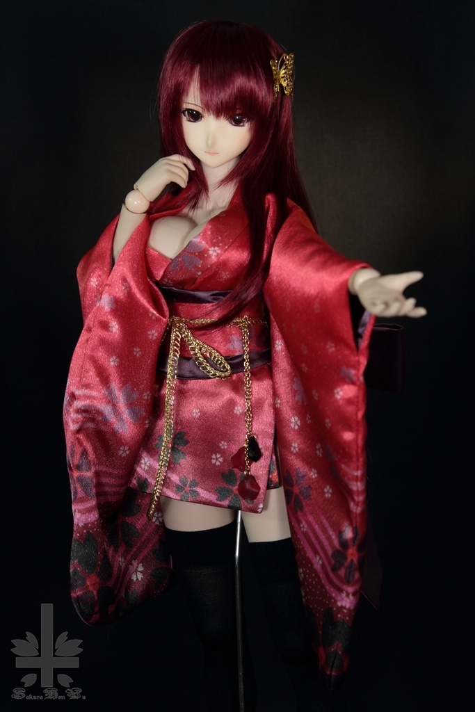 ☆SPECIAL OFFER☆ 華麗短い和服 《赤。舞桜》(送料無料)