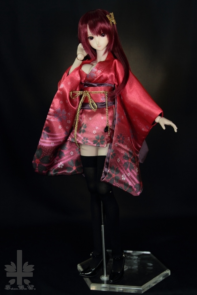 ☆SPECIAL OFFER☆ 華麗短い和服 《赤。舞桜》(送料無料)