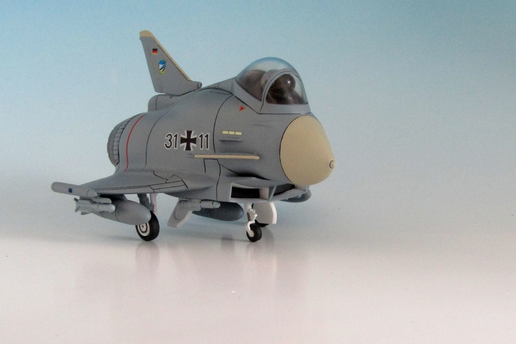 でふぉるめひこーき ユーロファイター タイフーン