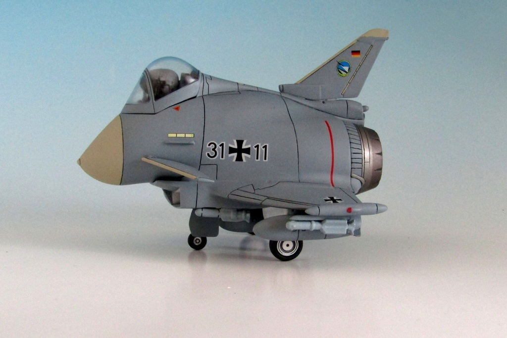 でふぉるめひこーき ユーロファイター タイフーン