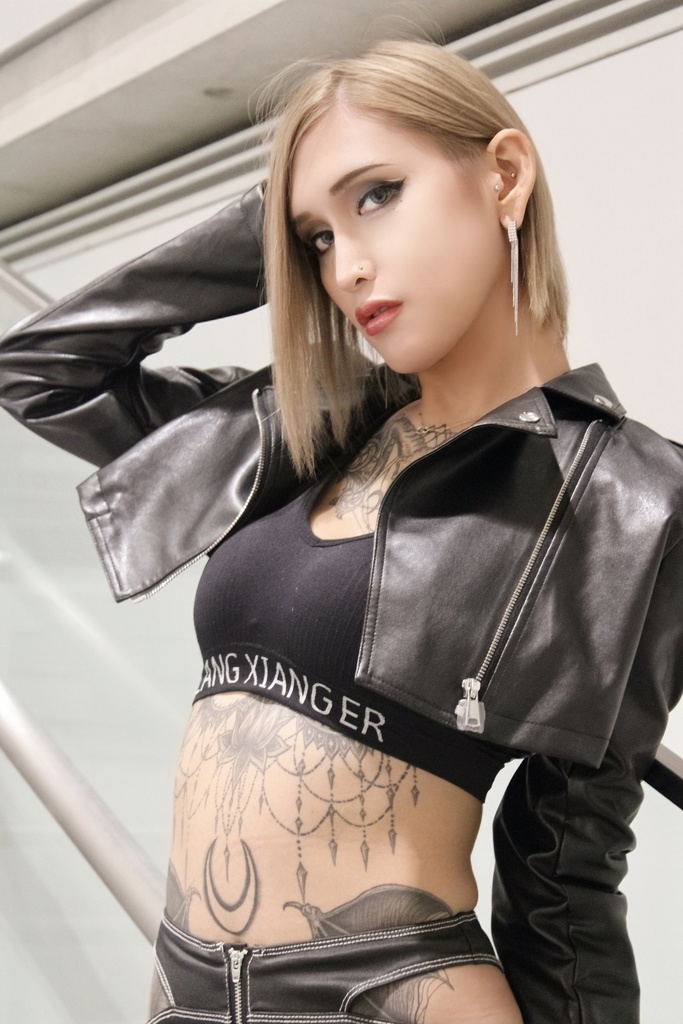 Yuuri_Portrait(Rider's Fashion) ユーリ_ポートレート(ライダースファッション)