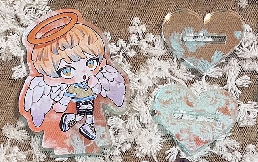 調査隊  天使アクスタ