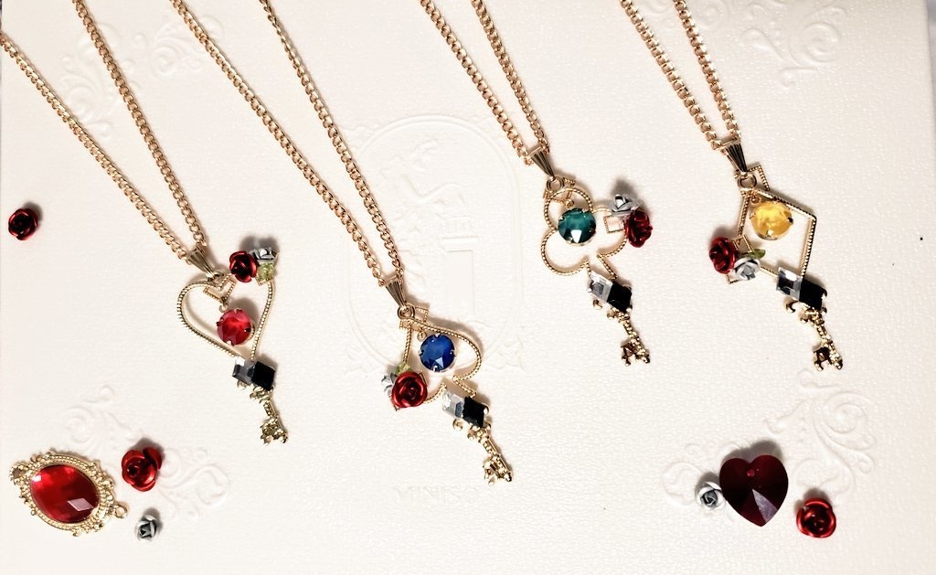 【ハンドメイド】ハーツラビュルイメージネックレス【ツイステ】