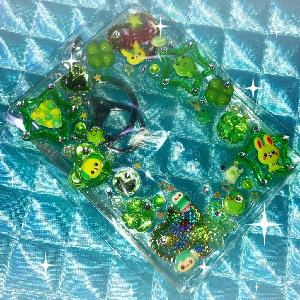 🍀 トレカケースデコ 🍀