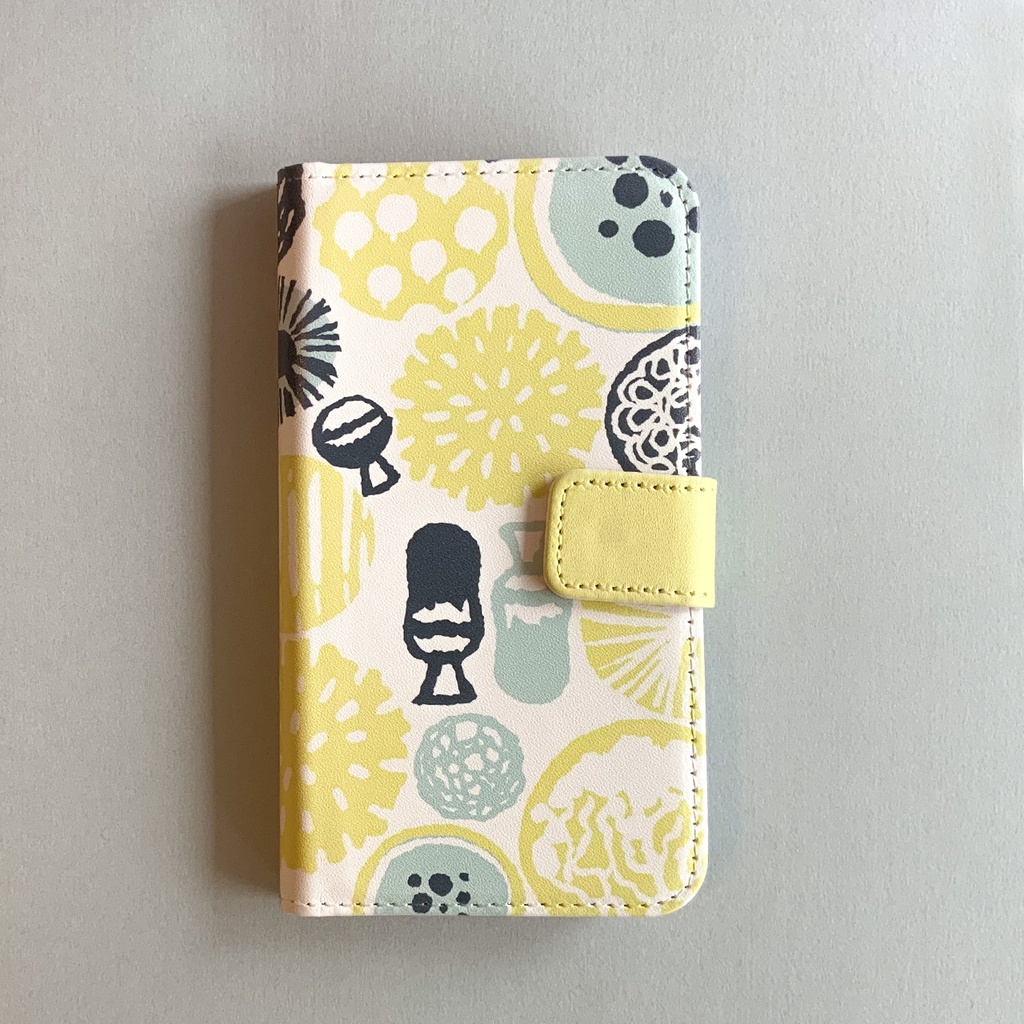 北欧柄みたいな変形菌スマホケース