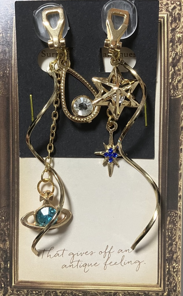 鳴動モチーフイヤリング