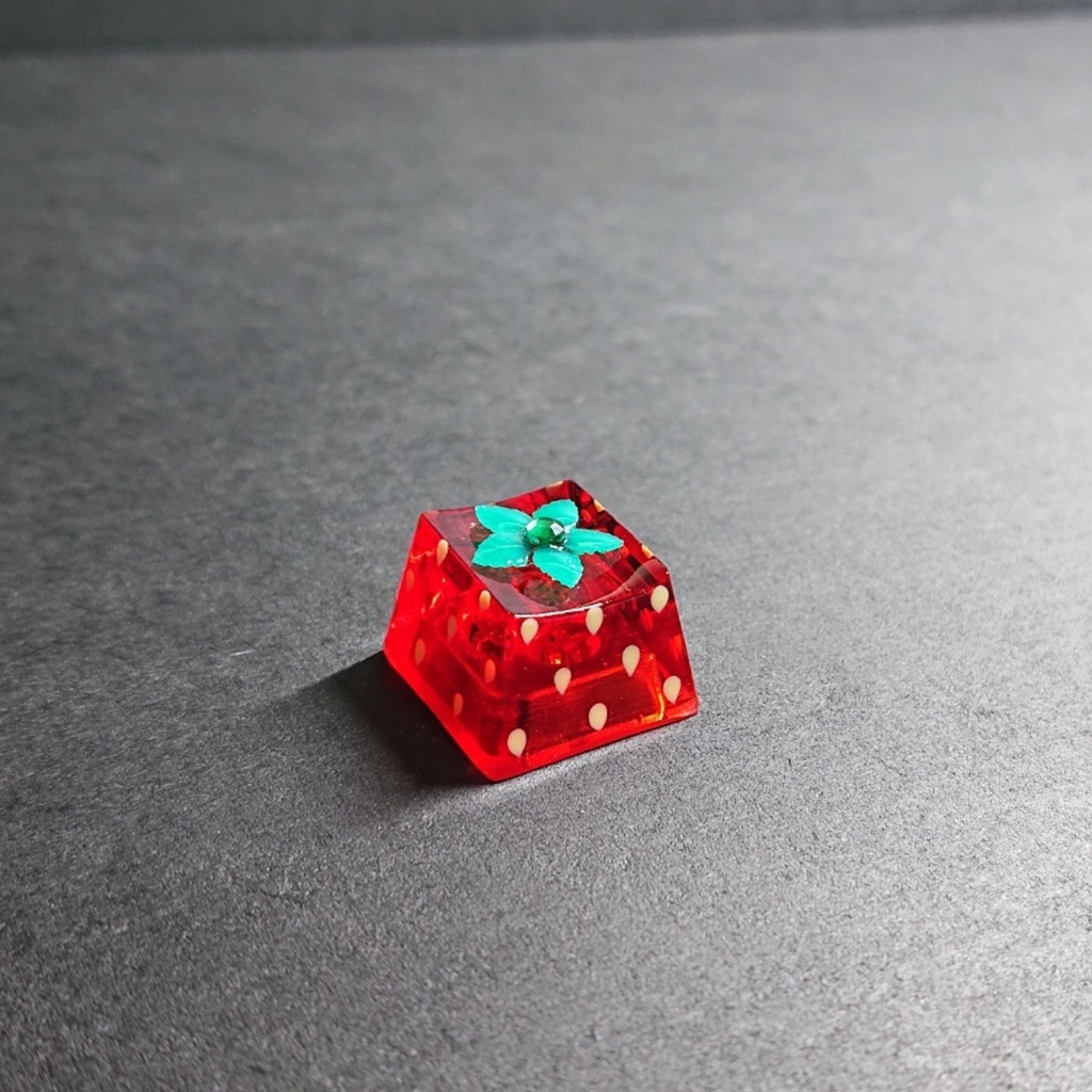 ▷つやめく苺キーキャップ◁