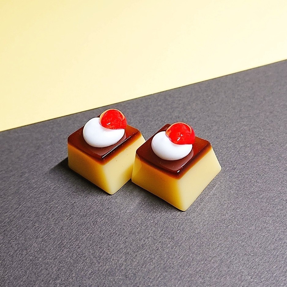 いちごと生クリームのカスタードプリンキーキャップ