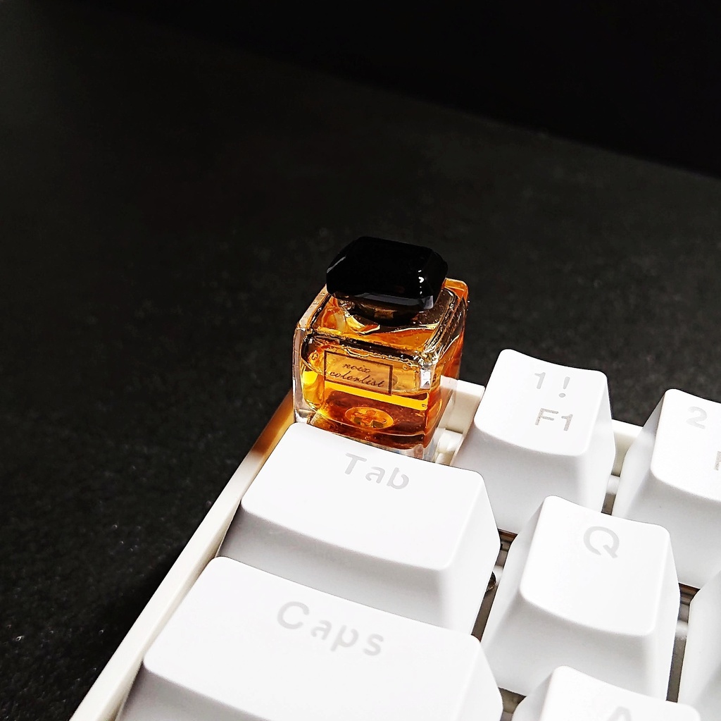 中身が動くインク瓶キーキャップ