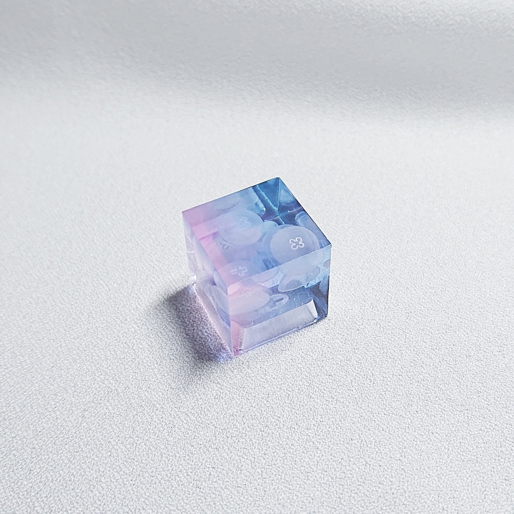 紫陽花カラーの海月水槽キーキャップ