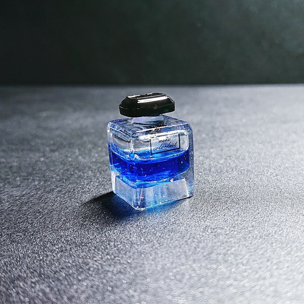 中身が動くインク瓶キーキャップ