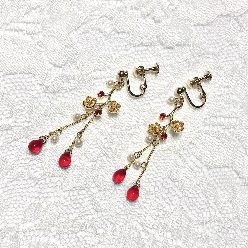 梅の花 イヤーアクセサリー