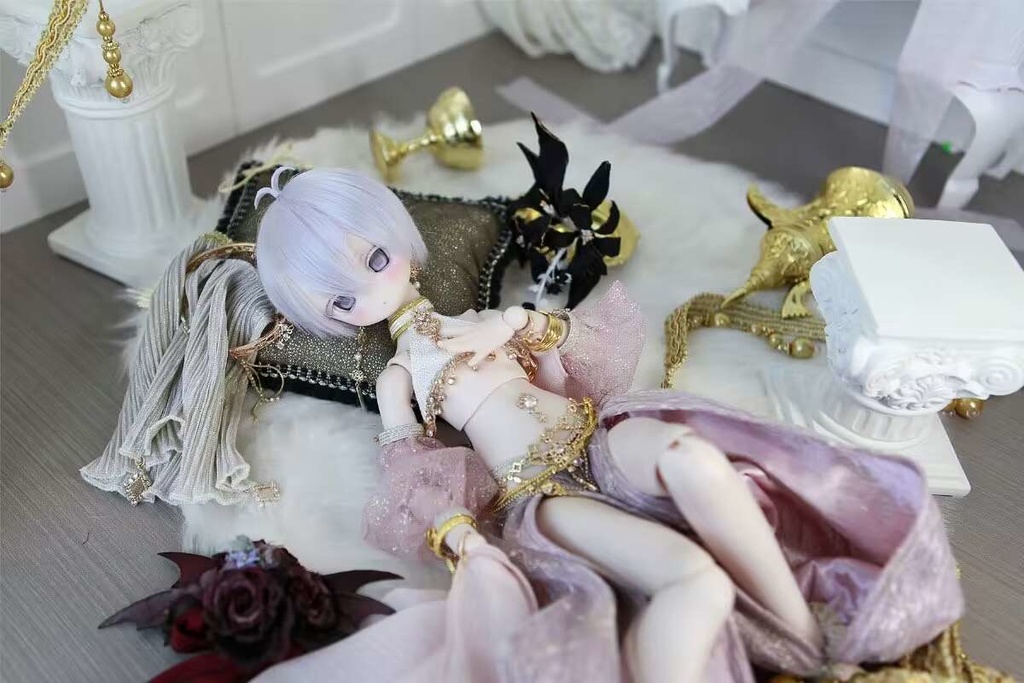 即納品「クラシッククッション·黒金」　byMachi服